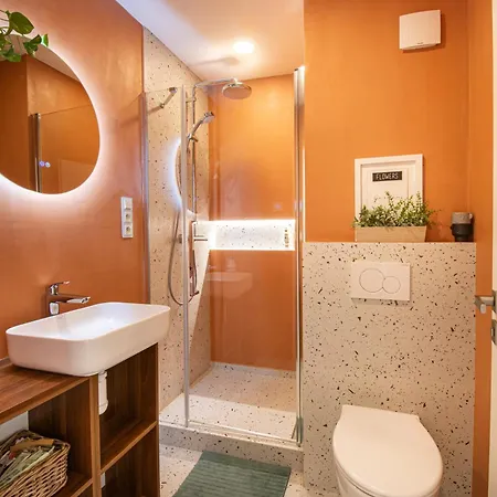 Krasny U Fnhk Appartement *